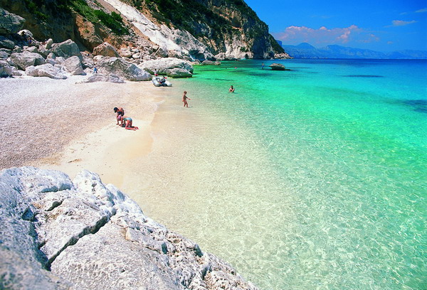 most beautiful beaches in italy. most beautiful beaches.