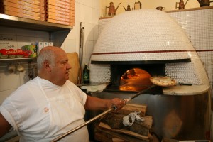 Pizzeria with oven Pizza in Naples