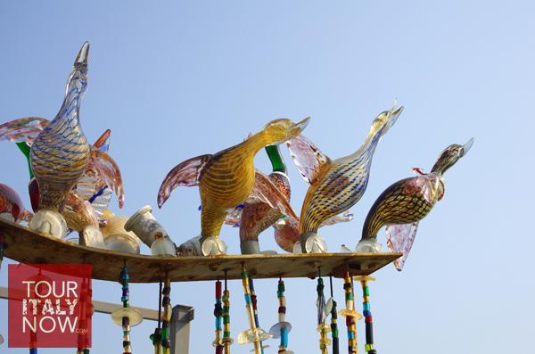 Venice Murano glass ducks carvings