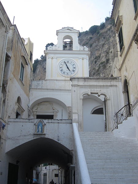 italy-travel-guide-amalfi-coast-atrani-Chiesa_di_San_Salvatore