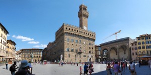 Piazza Signoria on Wikipedia